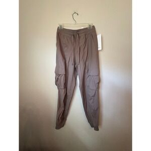 Lululemon Dance Studio Relaxed Fit MR Cargo Jogger Size S